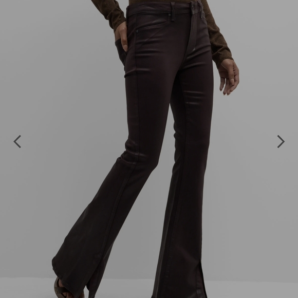 Paige - Picture 11 of 13